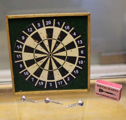 Dolls house pub dart - ,